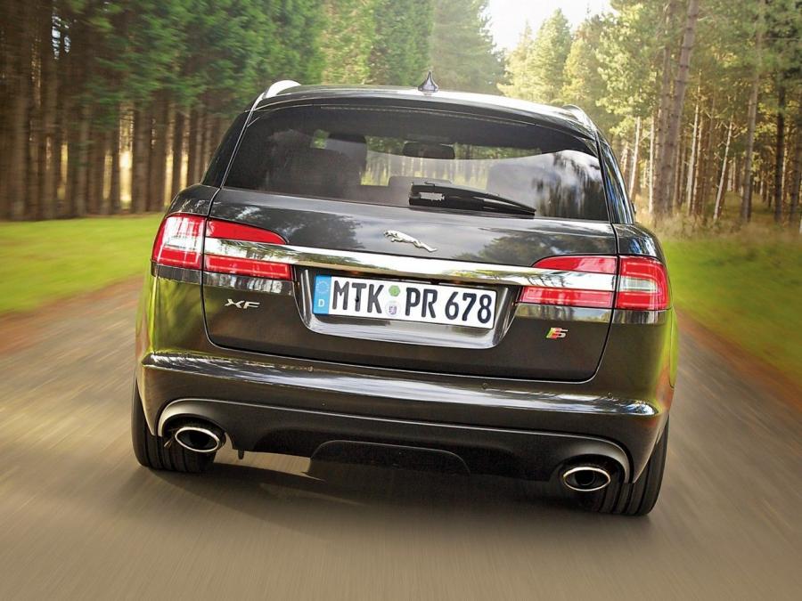  Jaguar XF Sportbrake Diesel S 2012 года  (фото 3 из 4)